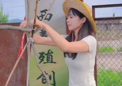 승무원 관두고 돼지 키우는 20대女 "두달 만에 4000만원 벌었어요"