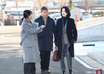 [포토] 탄핵 심판 출석하는 이진숙 위원장