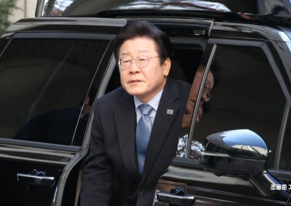 [포토] 항소심 첫 재판에 출석하는 이재명 대표