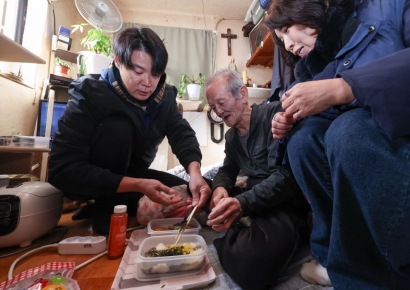 최현석 "먹는걸로 먹고 사는 사람이라…" 라면 아닌 따뜻한 떡국으로 채운 설 명절