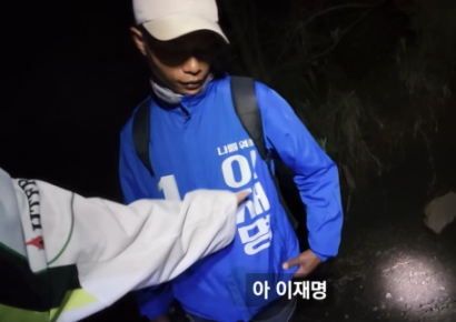인니서 '윤석열'·'이재명' 옷이 왜?…유세복 입은 현지인 만난 사연