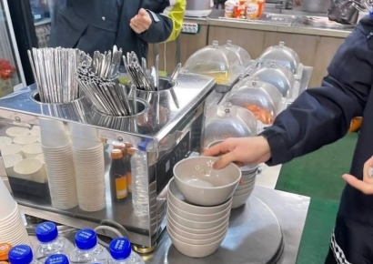 "들어와서 라면 드시고 화장실 쓰세요"…새벽 화재 현장서 식당 오픈한 주인