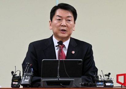 中 딥시크 충격에 안철수도 '일침'…"뒤처지면 韓 미래 없다"