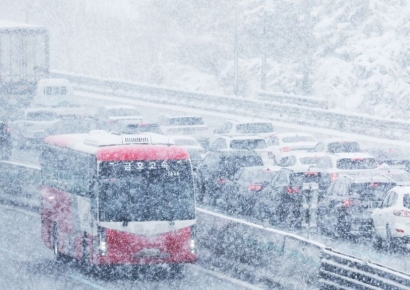 "전국 도로 제설 총력"…국토부, 인력 7000명·장비 3500대 투입