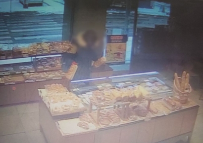 "춥고 배고파서 빵 훔쳐"…현대판 '장발장'에 손 내민 경찰관