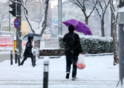 [내일날씨]연휴 마지막 날 빙판길 조심…아침 최저 -10도 안팎 강추위