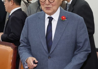 박지원 "헌법재판관에 좌표 찍고 공격…차라리 외국서 수입하라"