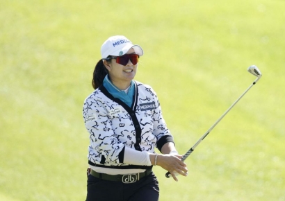 김아림, 이틀 연속 선두 질주 신바람