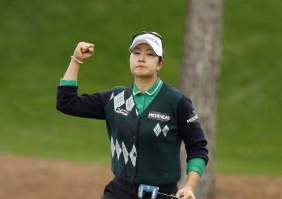 김아림, 벙커 샷 이글…‘와이어 투 와이어’ 우승 기회