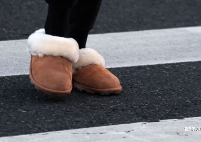 [포토] 한파에는 '털신'