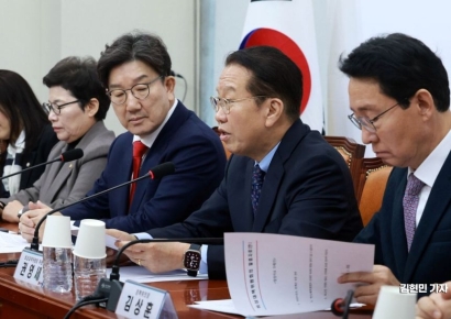 與지도부 시작 尹 줄면회 예고…중도층 멀어질까 우려도