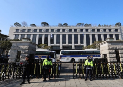 [속보]헌재, '마은혁 미임명' 권한쟁의 변론재개…선고기일 연기