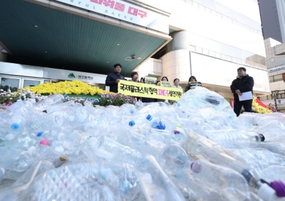 "뇌에도 쌓이는 미세플라스틱, 치매환자는 농도 7배"