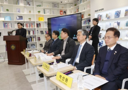 박찬대 "尹, 계엄 동원 외교·국방 기관…민주적 통제 강화해야"