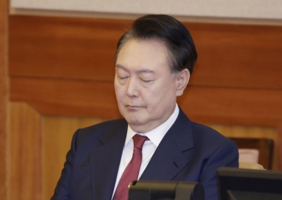 "아무 일 안 일어났다"는 尹에…김부겸 "범죄에도 다 미수범 있다"