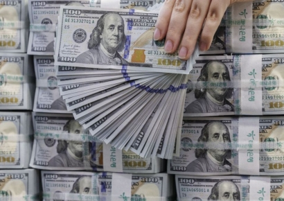 韓, 10년 만에 1조달러 흑자국 반열 올랐다…세계 7~8위 예상