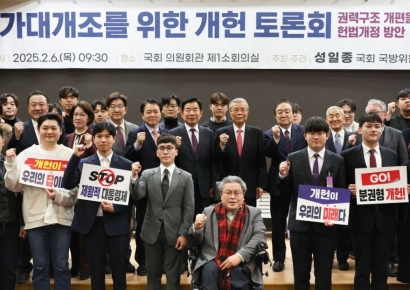 김종인 "차기 대선후보 개헌 약속 강제해야"…與 개헌론 고조(종합)