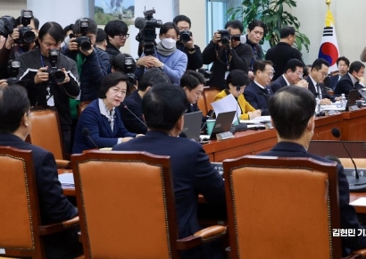 [포토] 與, 崔대행 '마은혁 미임명' 엄호…野는 '대통령 쪽지' 추궁