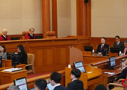 헌재 "尹 탄핵심판 추가 기일 미정…검찰 조서 증거사용 가능"