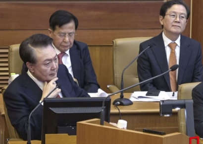 尹측 "헌재 증인신문 시간제한·질문 미리 제출 불공정"