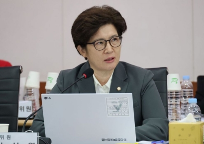 "수방사령관씩이나? 야!" vs "야라니"…강선영-용혜인 고성·설전