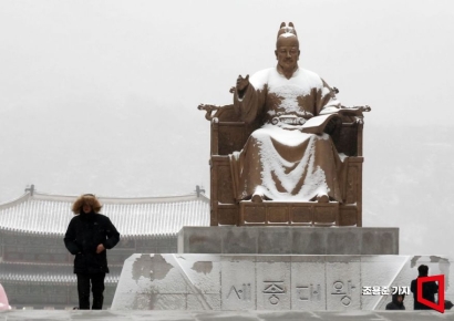 새학기 첫 날부터 전국 눈·비…강풍에 기온 뚝