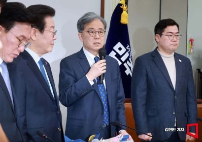 [포토] 인사말하는 김현종 외교안보 보좌관