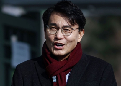 尹 "대통령, 국민의 자존심 아니겠나…당당한 자세 견지"