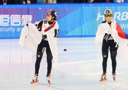 쇼트트랙 남녀 1000m 金·銀 석권…최민정, 대회 첫 3관왕