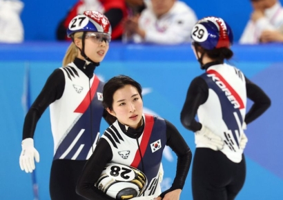 쇼트트랙 계주서 아쉬운 마무리…'역대 최다' 金 6개로 일정 마쳐