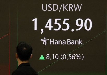 [포토] '환율 1,450원이 노멀인가..'