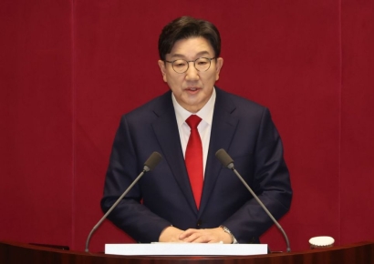 권성동 "지역화폐 배제한 추경 필요…분권형 개헌 추진해야"(종합)