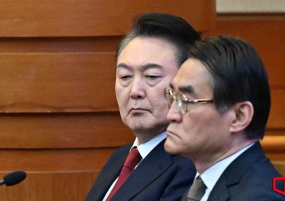 尹대통령 "여러 기관 달려들어 중구난방 조사…조서끼리도 상충"