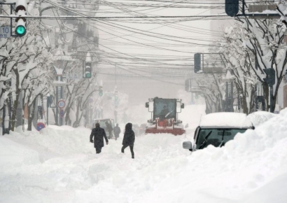 427㎝ 폭설 쌓인 일본…한파 닥친 대만선 1300명 '사망자 속출'