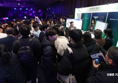 [포토] 관람객으로 북적이는 'AI서울 2025' 