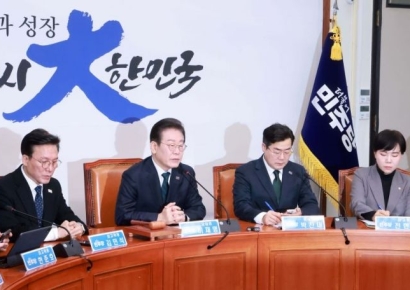 [포토] 이재명, '미국발 관세부과'에 국회 통상특위 설치 거듭 제안