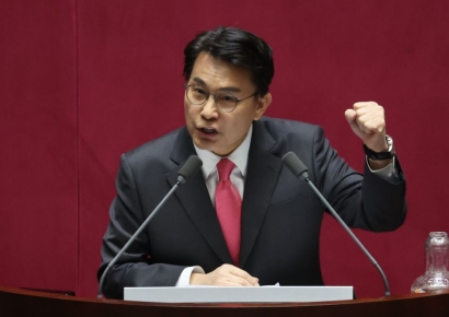 윤상현 "尹석방·조건부 핵무장" 발언…野 "전광훈당에 있어라" 반발