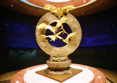 "27억이 261억 됐다"…'금값 상승'에 함평 황금박쥐상 몸값 폭등