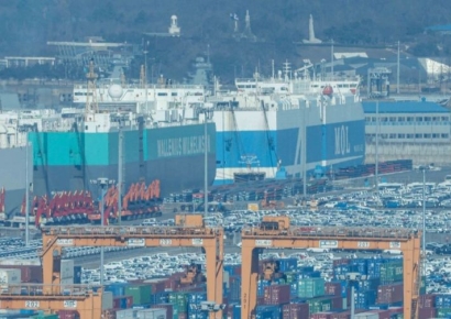 [포토] 평택항서 선적 앞둔 자동차