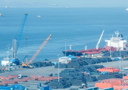 어두운 경기 진단…기재부 “경기 하방 압력 증가”