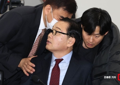 [포토] 대화하는 길기연 서울관광재단 대표