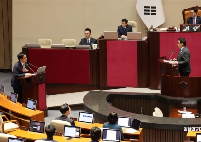 박지원, 崔 대행에 "짱구노릇"…여야 설전에 우 의장마저 "부끄럽다"