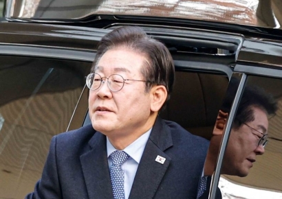 [포토] 법원 출석한 이재명 민주당 대표