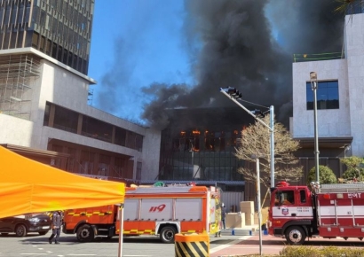 부산 반얀트리 신축공사장 화재…심정지 6명