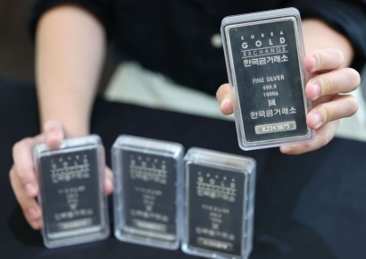 "금 못 사면 은이라도 살테야"…또 동나자 공급중단한 '실버바'