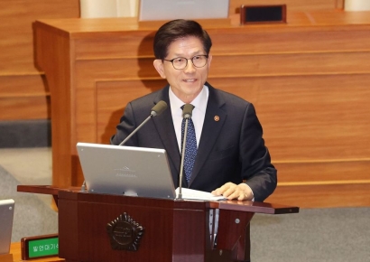 '與 차기 대권주자 1위' 김문수 "비상계엄 찬성 안 해…유죄확정 전 내란수괴란 말은 인권침해"