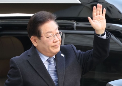 이재명 "우클릭 한 적 없어… 보수가 성장 담론 빼앗긴 것"