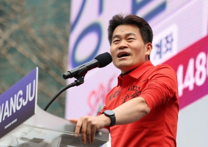 전한길, 한동훈에 "인간은 누구나 실수한다…다시 돌아와 감사"