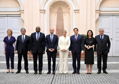 G7 외교장관 "北 완전·검증가능·불가역적 비핵화해야"