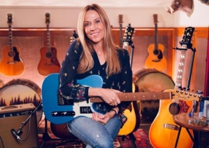 '대통령 머스크' 비꼬며 테슬라 팔아 기부…美 가수의 작심비판